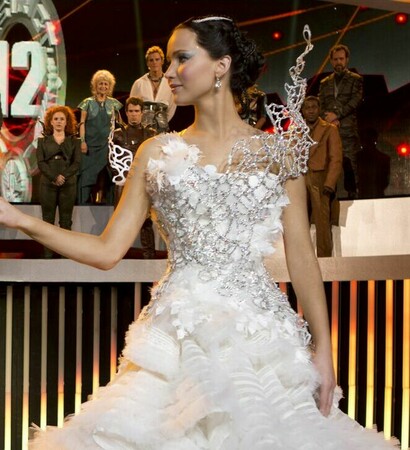 katniss everdeen, wedding dress and district 12
