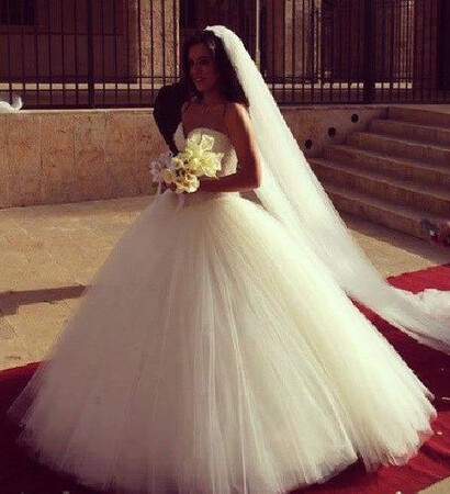 brindal veil, white and dress