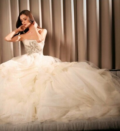 wedding dress and en