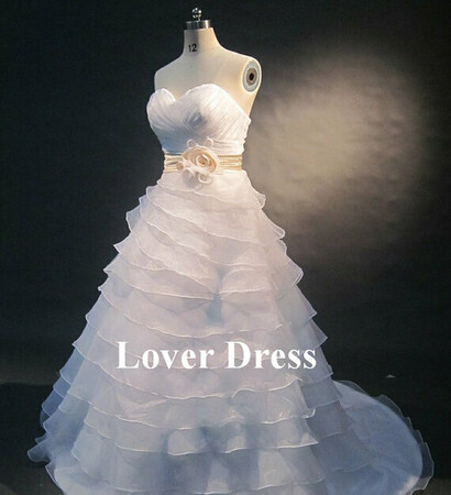 a line wedding dress and en