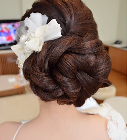 bridal, wedding hairstyling and hairdo