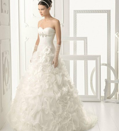 bride, hungary and esküvői ruha kölcsönzés