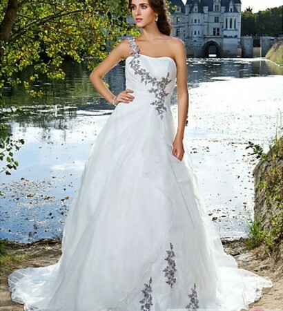 a line wedding dress, gorgeous wedding dress and long wedding dress