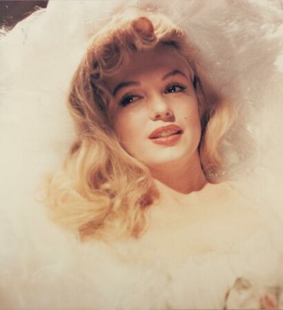 vintage, wedding dress and Marilyn Monroe