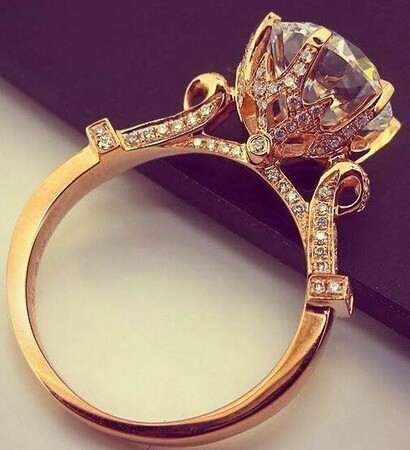 gold ring and en