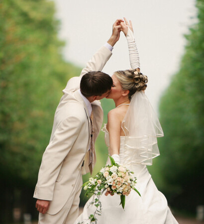 groom, nature and love