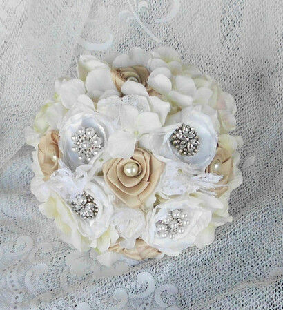 brooch bouquet, pearl and vintage