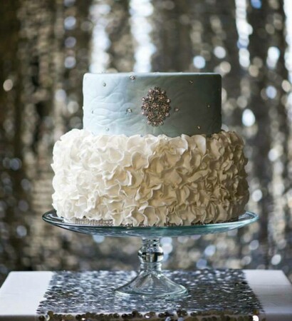 cake, white and blue