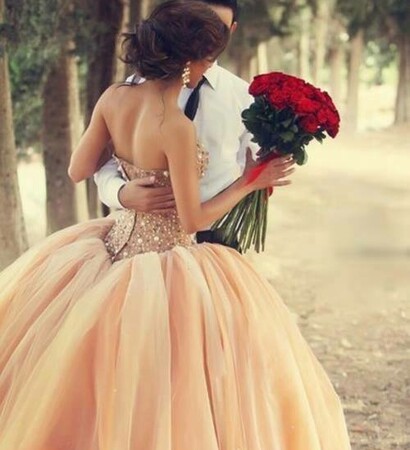 couple, love and roses