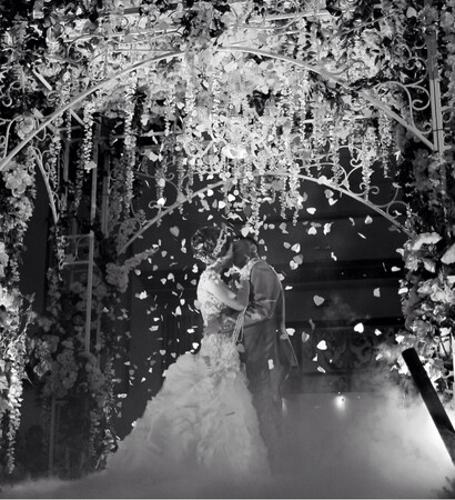 party, weddingkiss and kiss