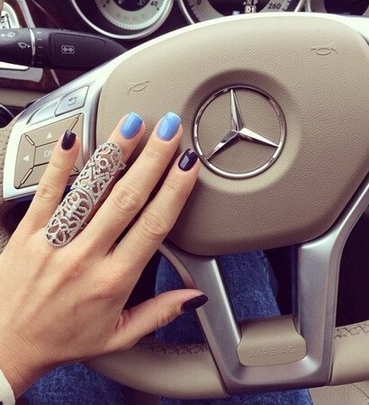 cars, class and people