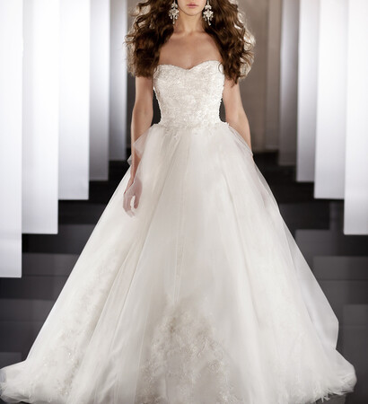 wedding dress and en