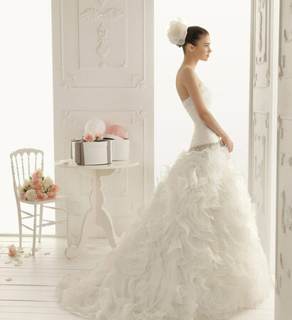 menyasszonyi ruha and wedding dress