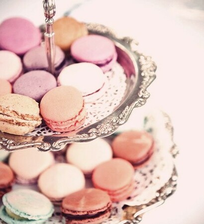 wedding macarons, love and macaron tower