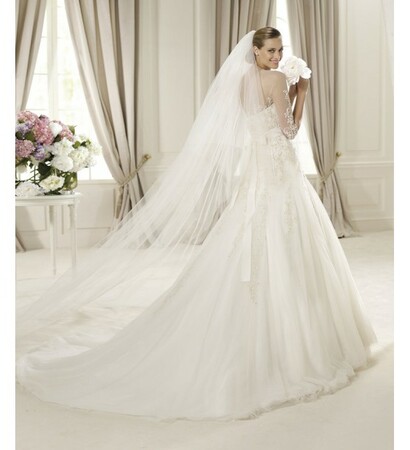 a line, bridal dress and lace