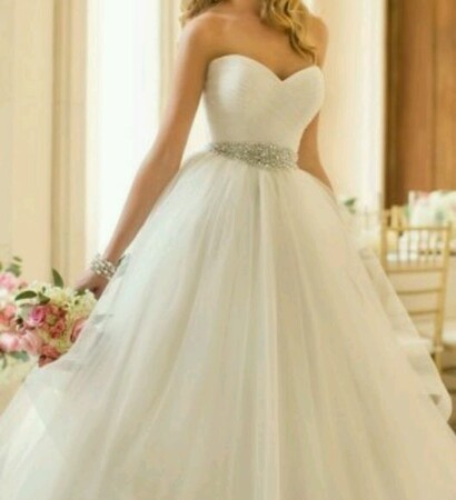 bond, weddingdress and flowers