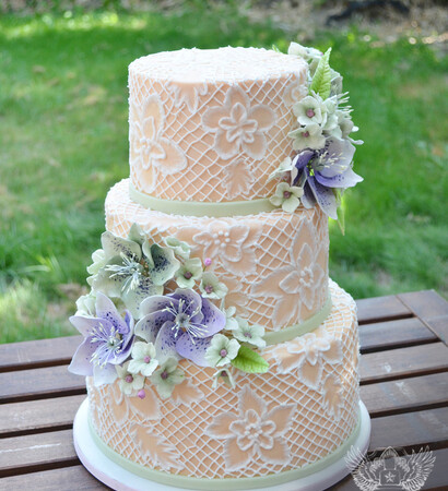 lace wedding cake