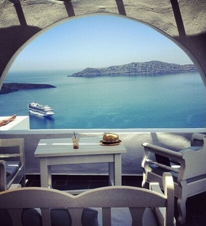 awesome place, popular and living