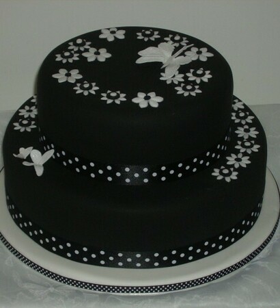black wedding cake