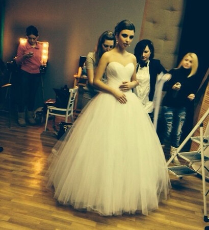 love, photo shoot and wedding dress