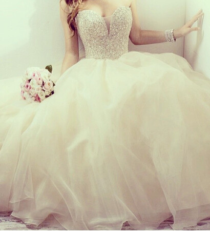 white, peral wedding drees and wedding dress