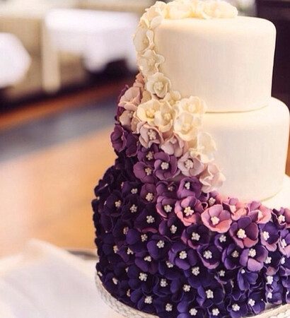 Dream, cake and luxury