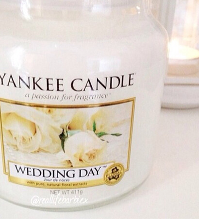 yankee candle, heart and flowers