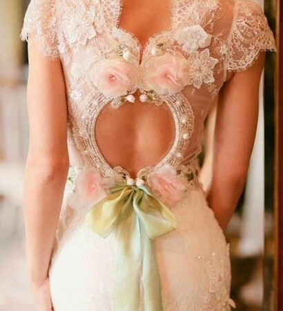 spring 2014 wedding idea, spring wedding dress and lace