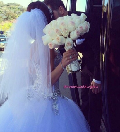 love, roses and happy