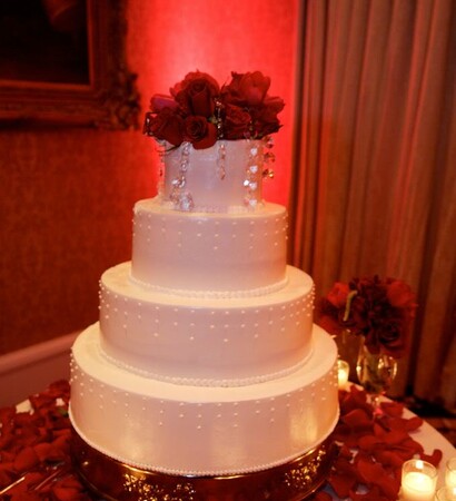 cake, rentmywedding and uplighting