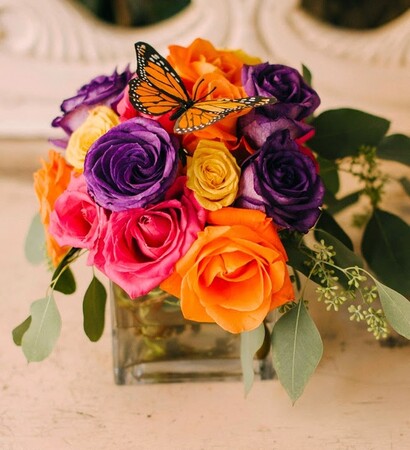 butterfly, flowers and centerpiece