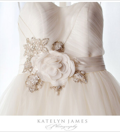 katelyn james, love and dress