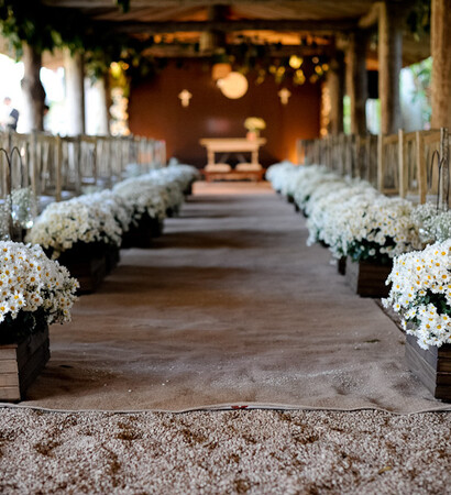 wedding decorations, daisy and flowers