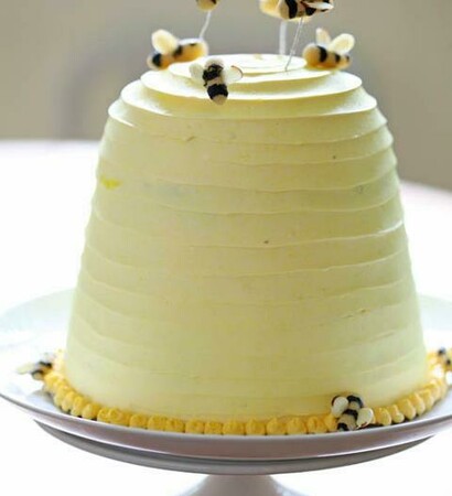 anniversary, bee and cake