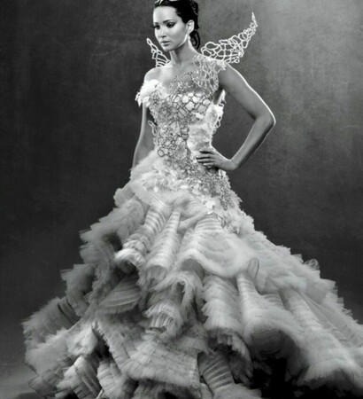 Jennifer Lawrence, wedding-dress and katniss everdeen