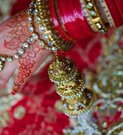 lengha, indian bride and khaleere
