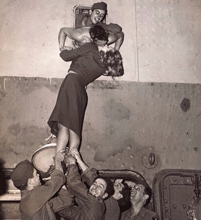 love, funny and kiss