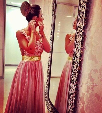 rose, mariage and orientale