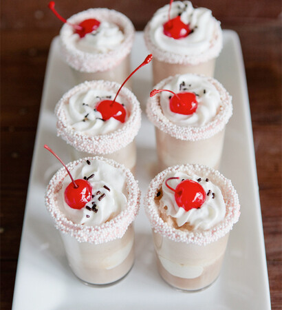 dessert shooters, wedding dessert and diy weddings