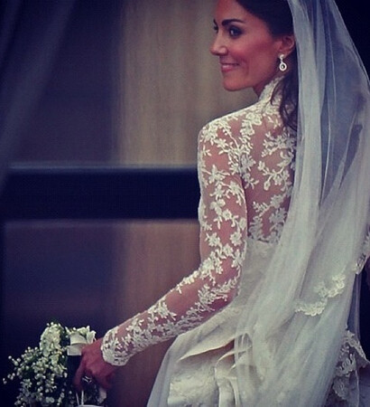 katemiddleton, kate and weddinggown