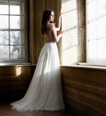 wedding dress, daalarna and girl