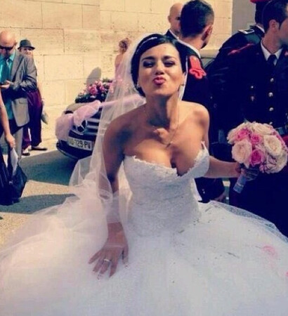 bride, flowers and wauw