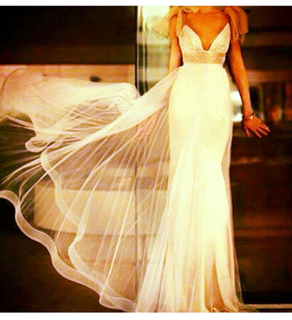 beauty, regal and wear