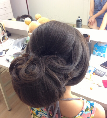 bride style, bun and pretty