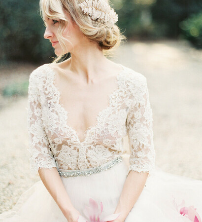 wedding accessories, wedding veil and lace top