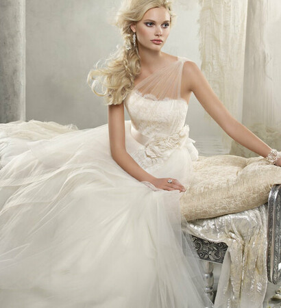 strapless white, wedding dress. gown and fashion