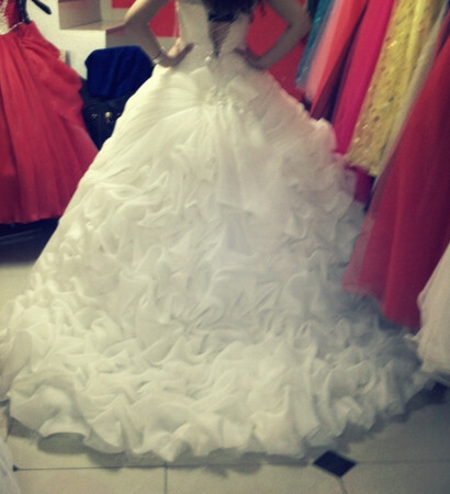 cool, bride and whitedress