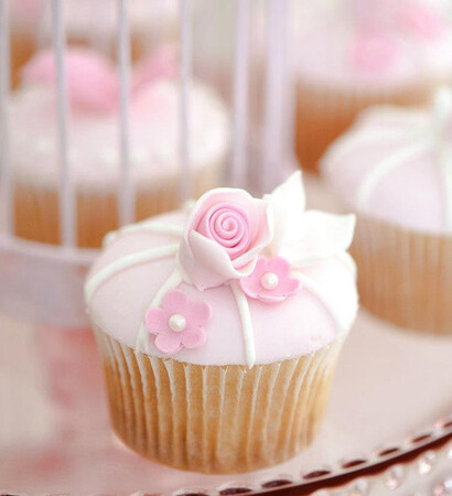 birthday cupcake, pretty cupcake and wedding cupcake