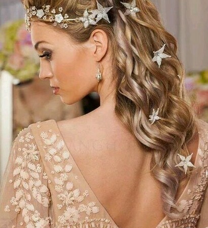 stars, hair style and bombshell curls