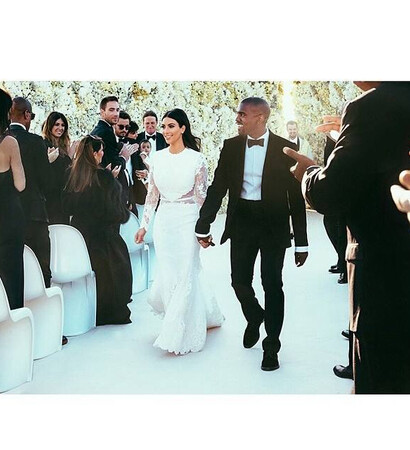 marriage, flowers and handinhand